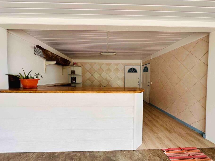 Meri Lodge Huahine Фар Экстерьер фото